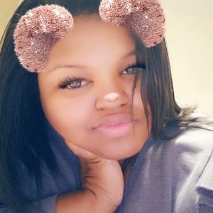 Meet your Posher, Toni